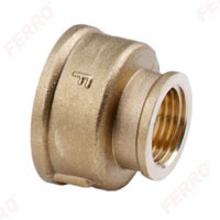 Муфта редукционная латунь вр1/2"-вр3/4" арт. M09ZW 